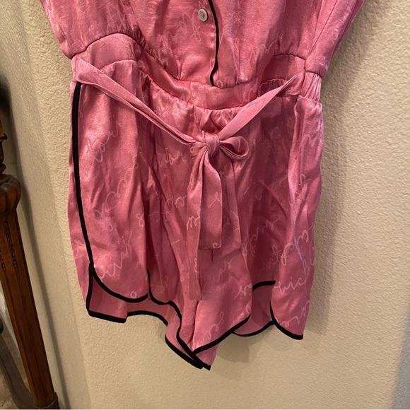 VICTORIA’S SECRET Women Pink All Over Print Sleepwear Romper Size Small - Picture 3 of 9